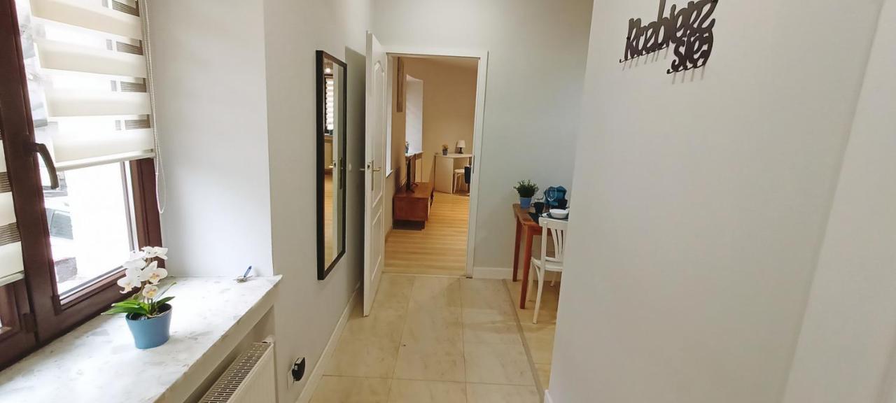 Apartament Granatowy Swietoduska 12 Lublino Esterno foto